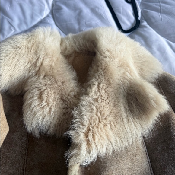 Women's Tan 100% sheepskin Shearling Coat size small - Picture 9 of 11